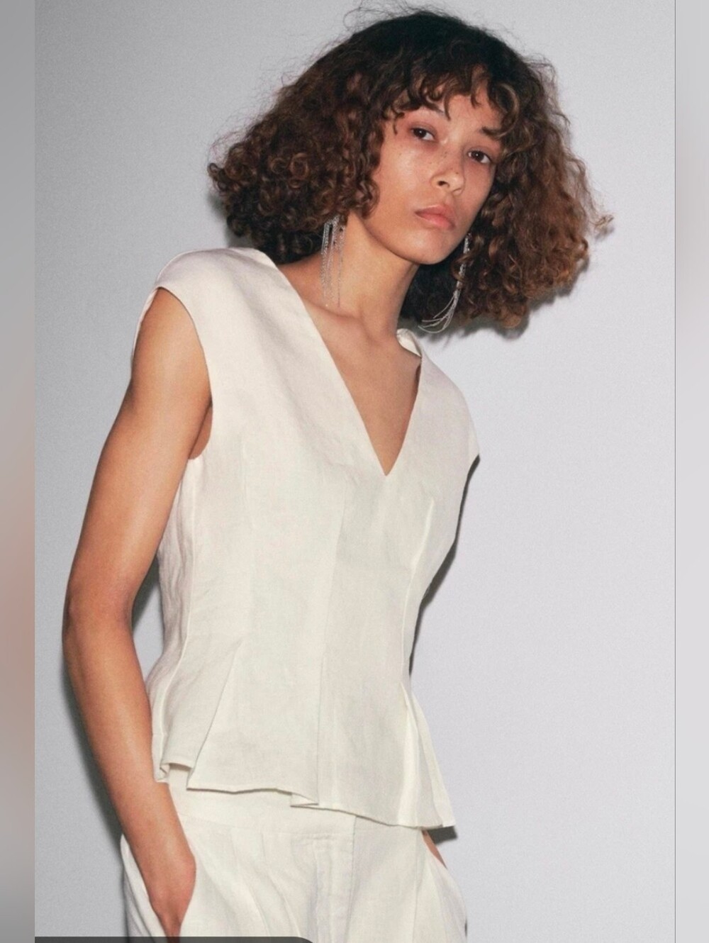 Zara Cream V-Neck Sleeveless Peplum Top